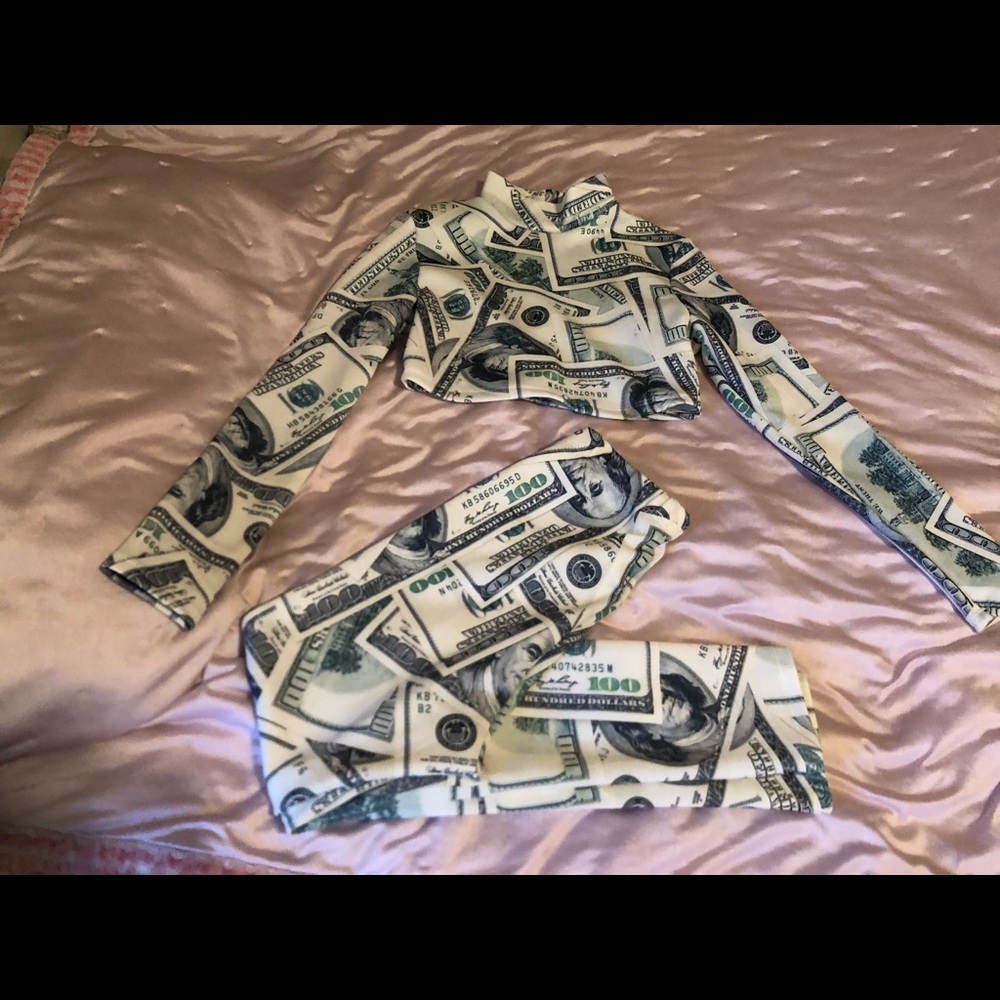Money outfit ‘cash flow set’